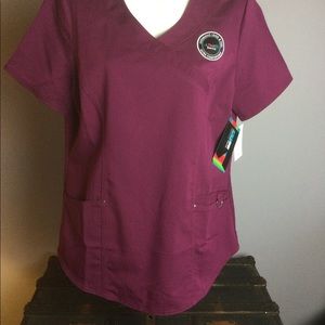 NWT SCRUBSTAR WOMENS STRETCH V-NECK PREMIUM MOCK WRAP TOP  WINE